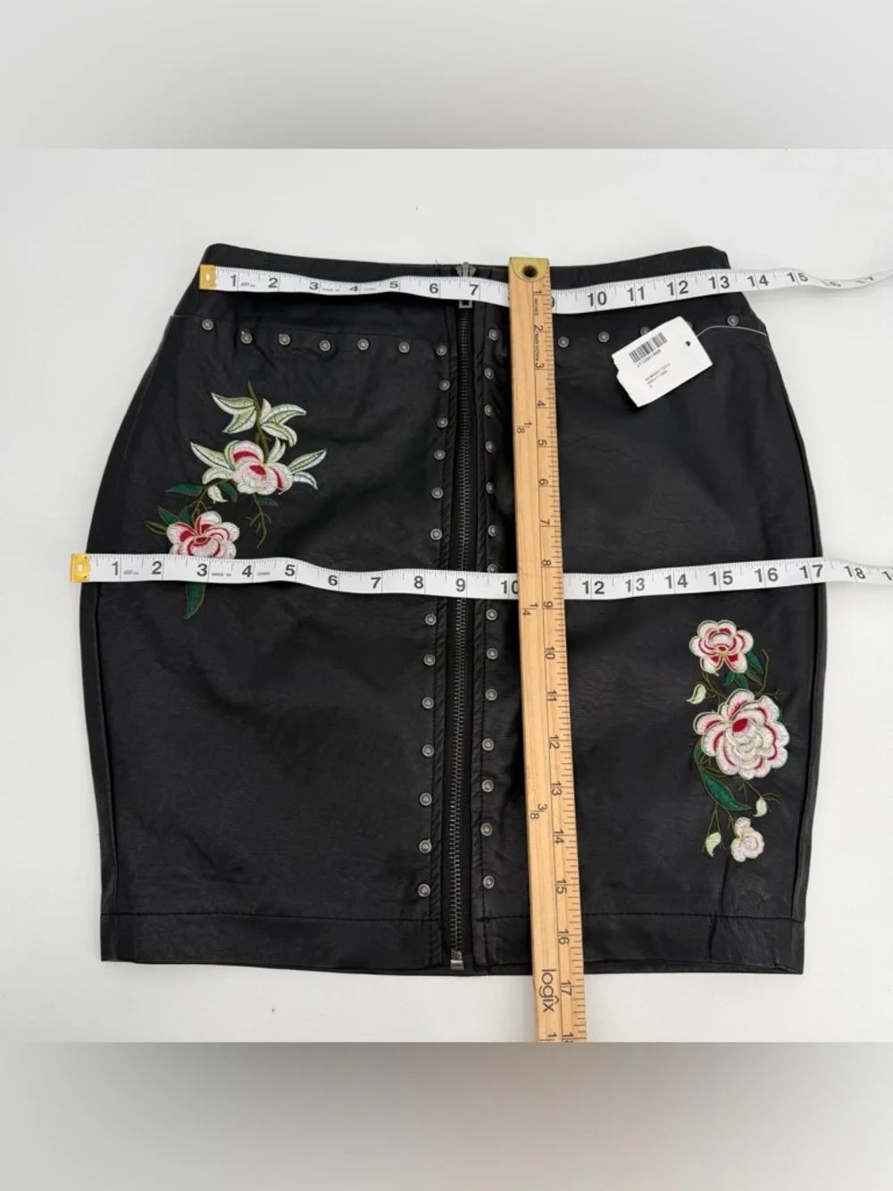 Charlotte Russe Skirt Women’s S Black Faux Leather Mini Floral Embroidery Zipper